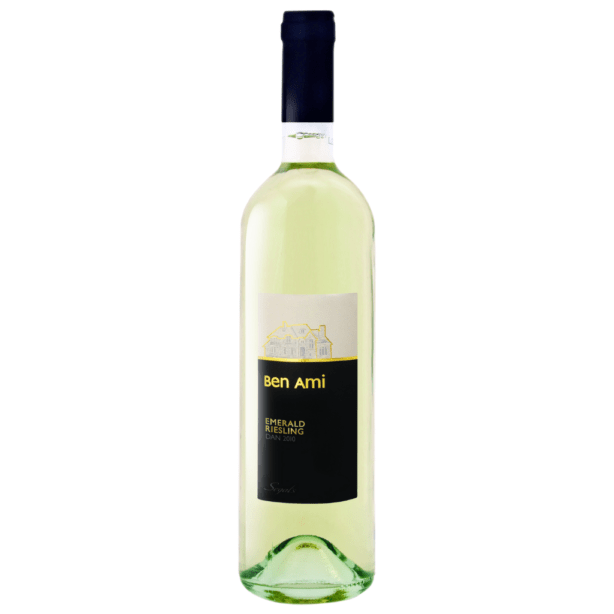 Ben Ami Emerald Riesling - białe, półwytrawne wino. Izraelskie, koszerne. O wyraźnym aromacie tropikalnych owoców i miodu ze szczyptą muszkatu.