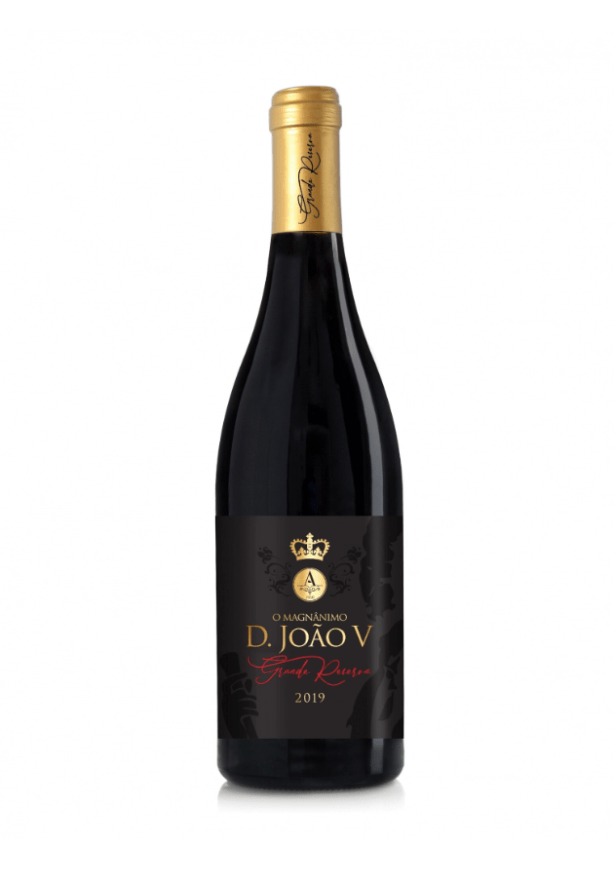 O Magnanimo D.Joao V Grande Reserva Red - Wino o głęboko czerwono-granatowym kolorze zawdzięczającym swoją wyjątkowość szczepom Alicante Bouschet, Syrah i Castelao